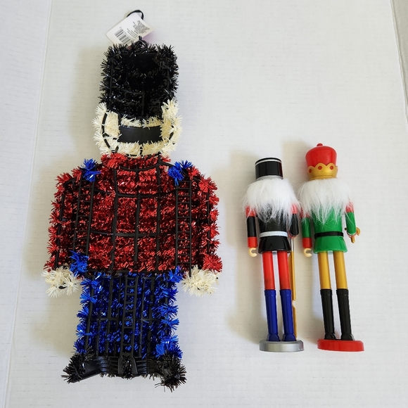 Nutcraker Soldiers Christmas Bundle - Picture 5 of 8